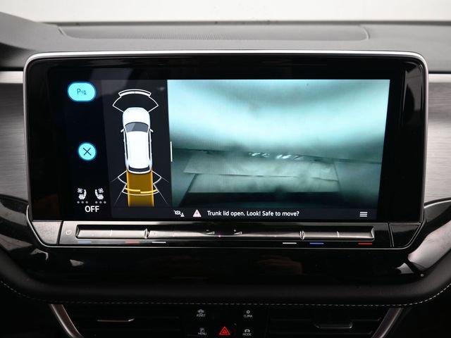 Used 2025 Volkswagen Atlas Cross Sport SE image 17