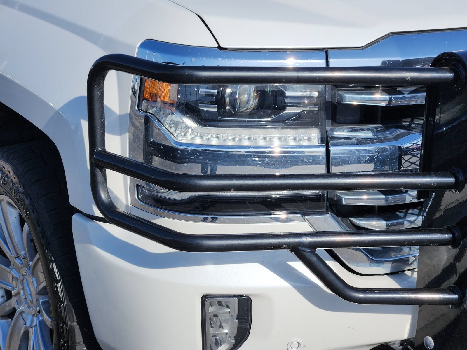 Used 2017 Chevrolet Silverado 1500 High Country AWD/4WD image 10