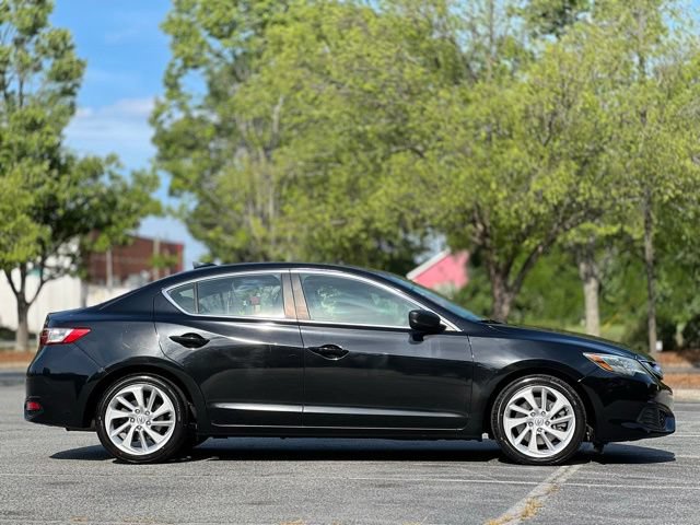 Used 2017 Acura ILX FWD image 4