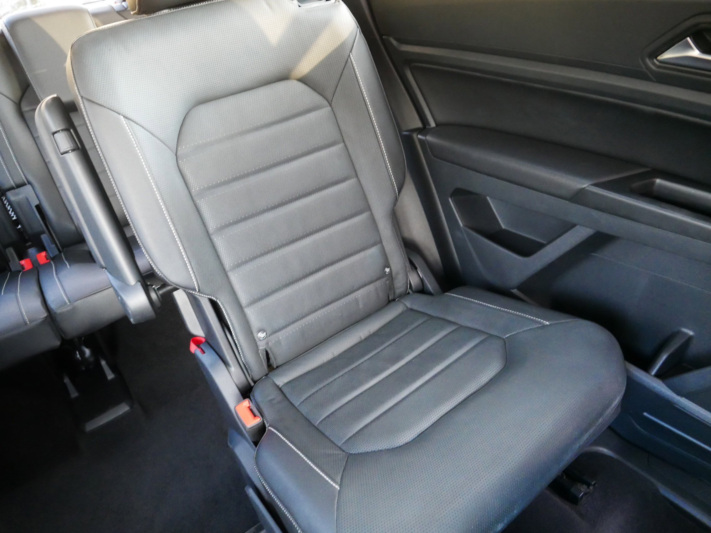 Used 2021 Volkswagen Atlas SEL Premium AWD/4WD image 14