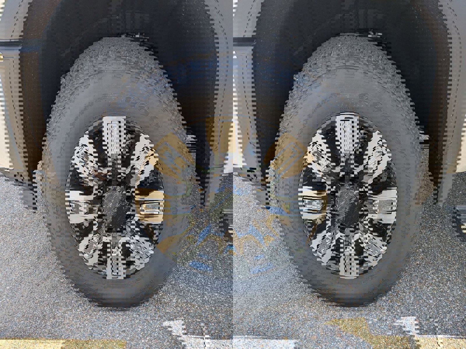 New 2025 GMC Sierra 2500 Denali w/ Denali Reserve Package image 28