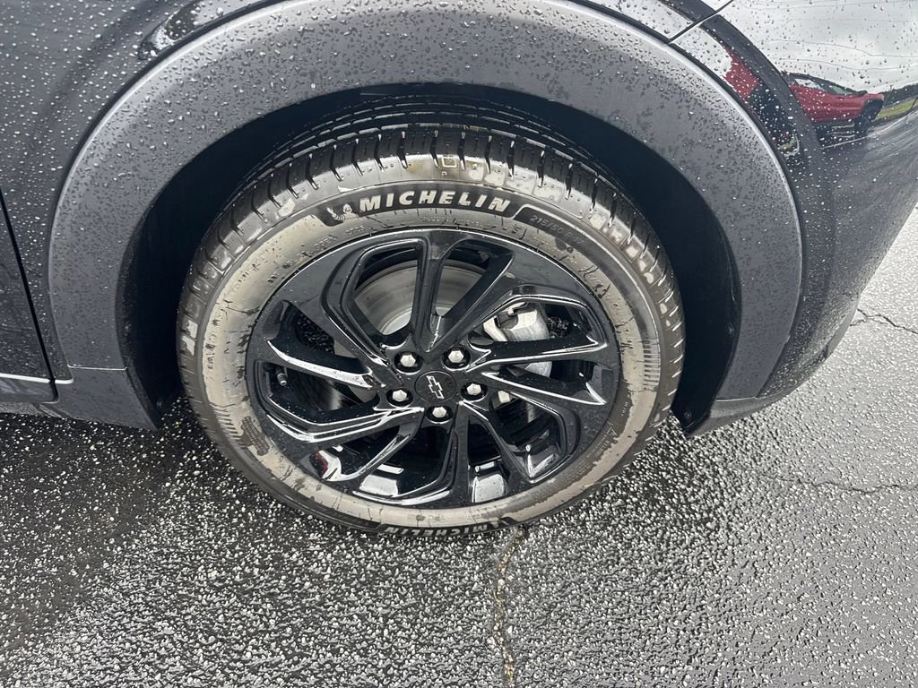 New 2027 Chevrolet Bolt RS w/ Technology Package image 13