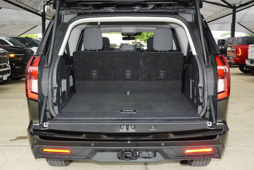 Used 2025 Ford Expedition Max Active AWD/4WD image 32