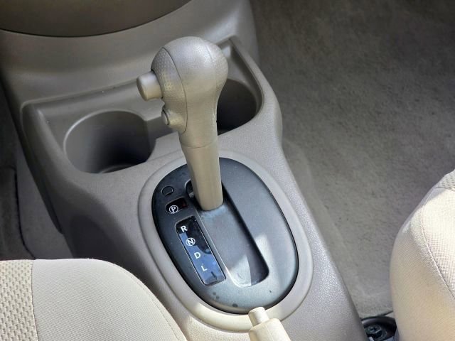 Used 2012 Nissan Versa SV image 21