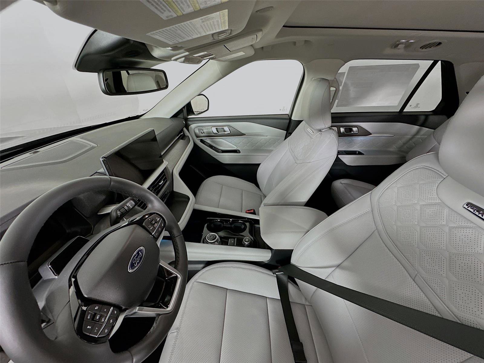 New 2026 Ford Explorer Platinum image 5