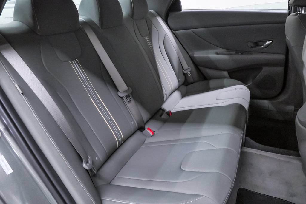 Certified 2026 Hyundai Elantra Sport FWD image 11