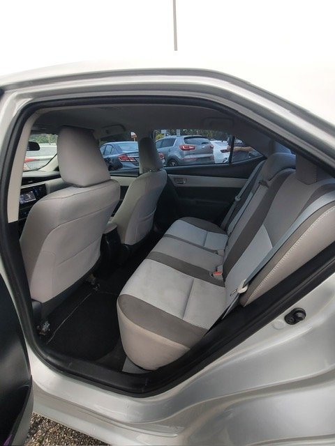 Used 2017 Toyota Corolla LE FWD image 12