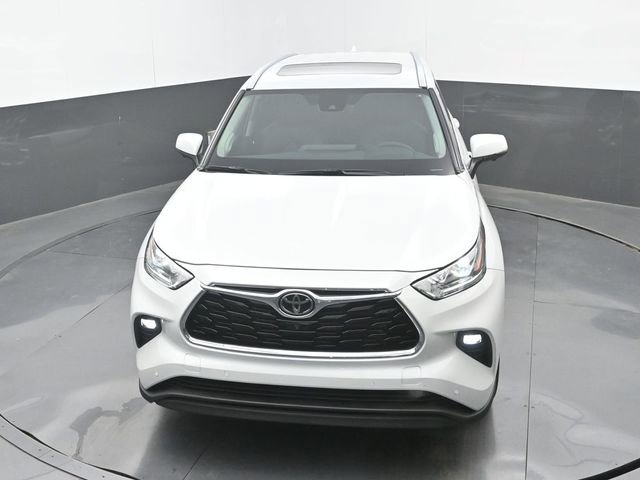 Used 2026 Toyota Highlander Limited image 14