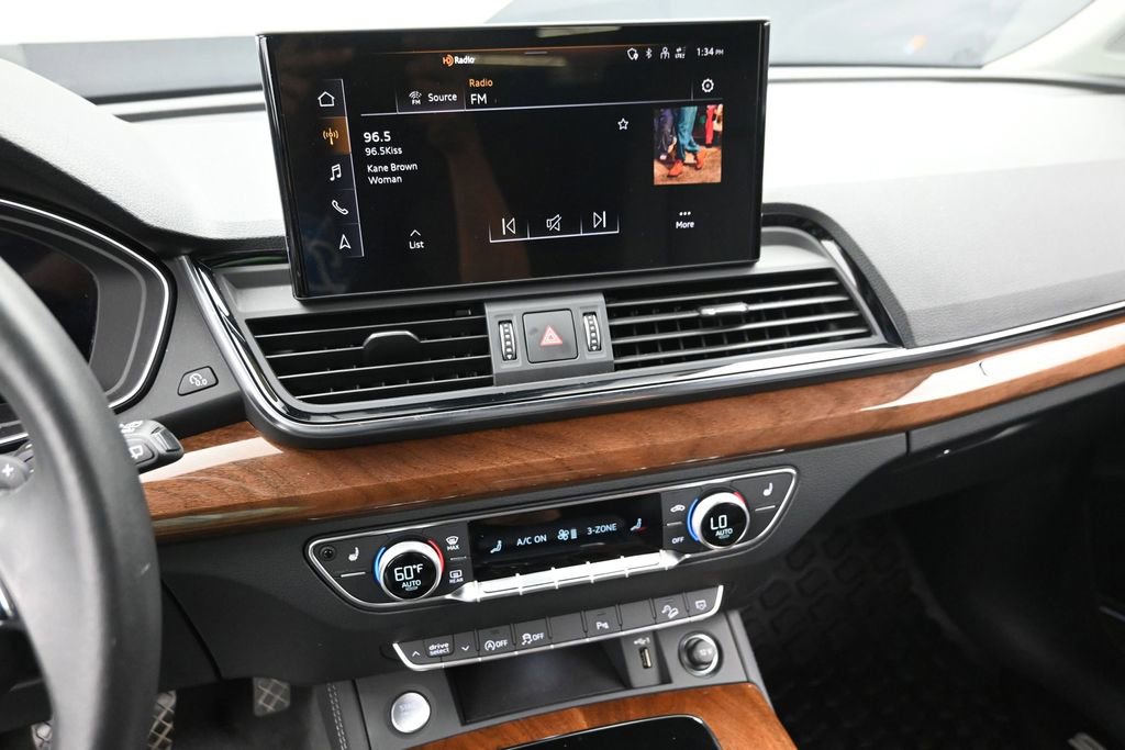 Used 2022 Audi Q5 2.0T Premium Plus AWD/4WD image 16