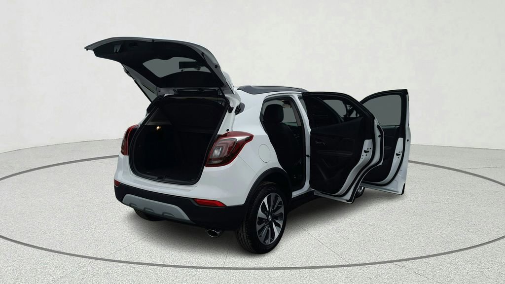 Used 2022 Buick Encore Preferred w/ Safety Package image 13