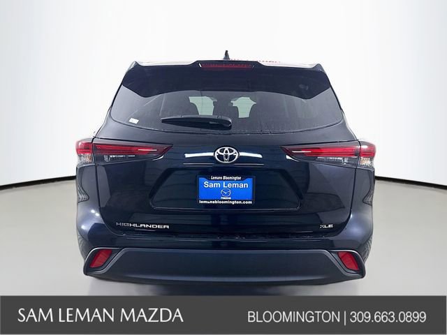 Used 2024 Toyota Highlander XLE image 6