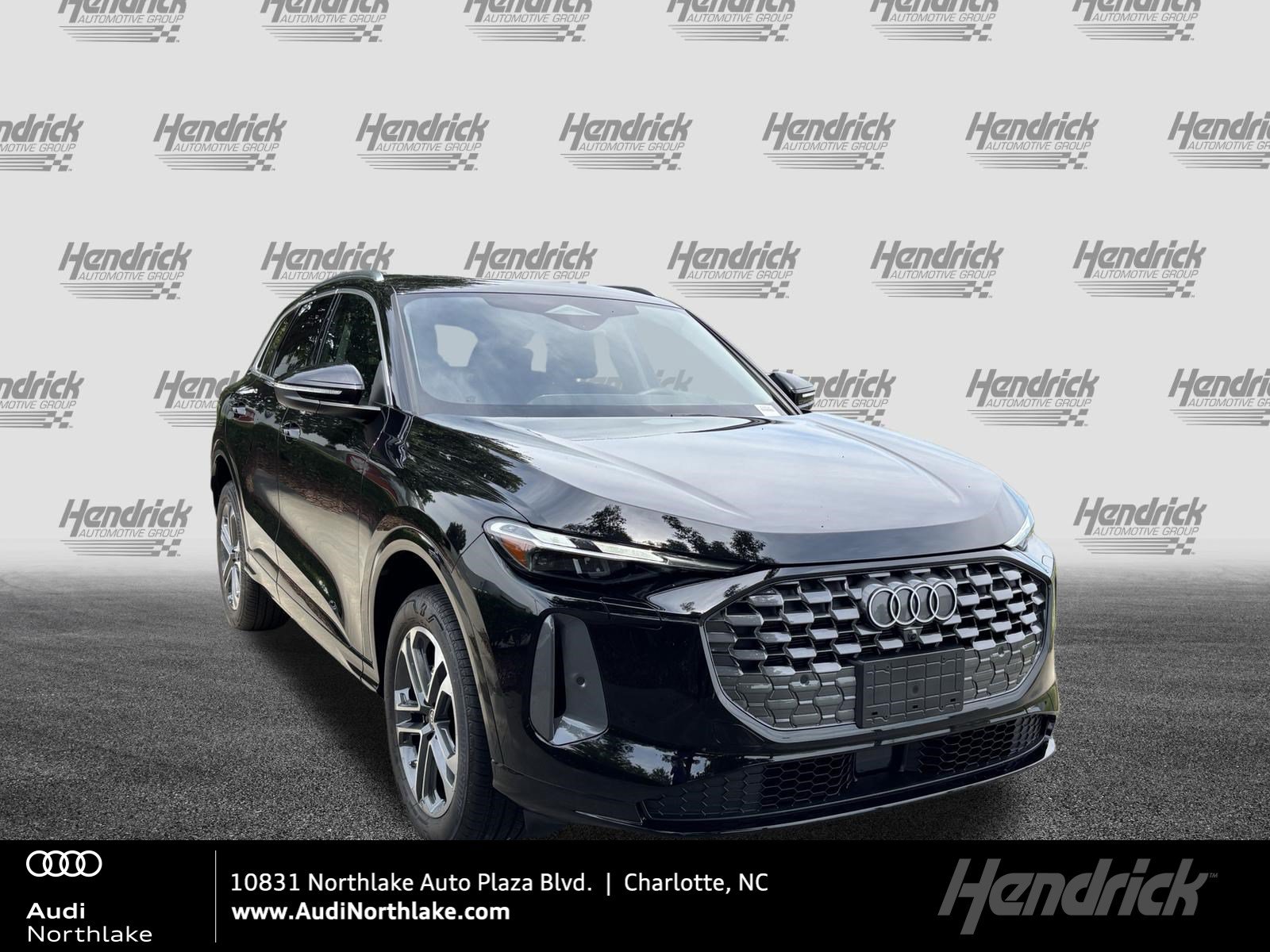 Certified 2025 Audi Q5 Premium AWD/4WD image 1