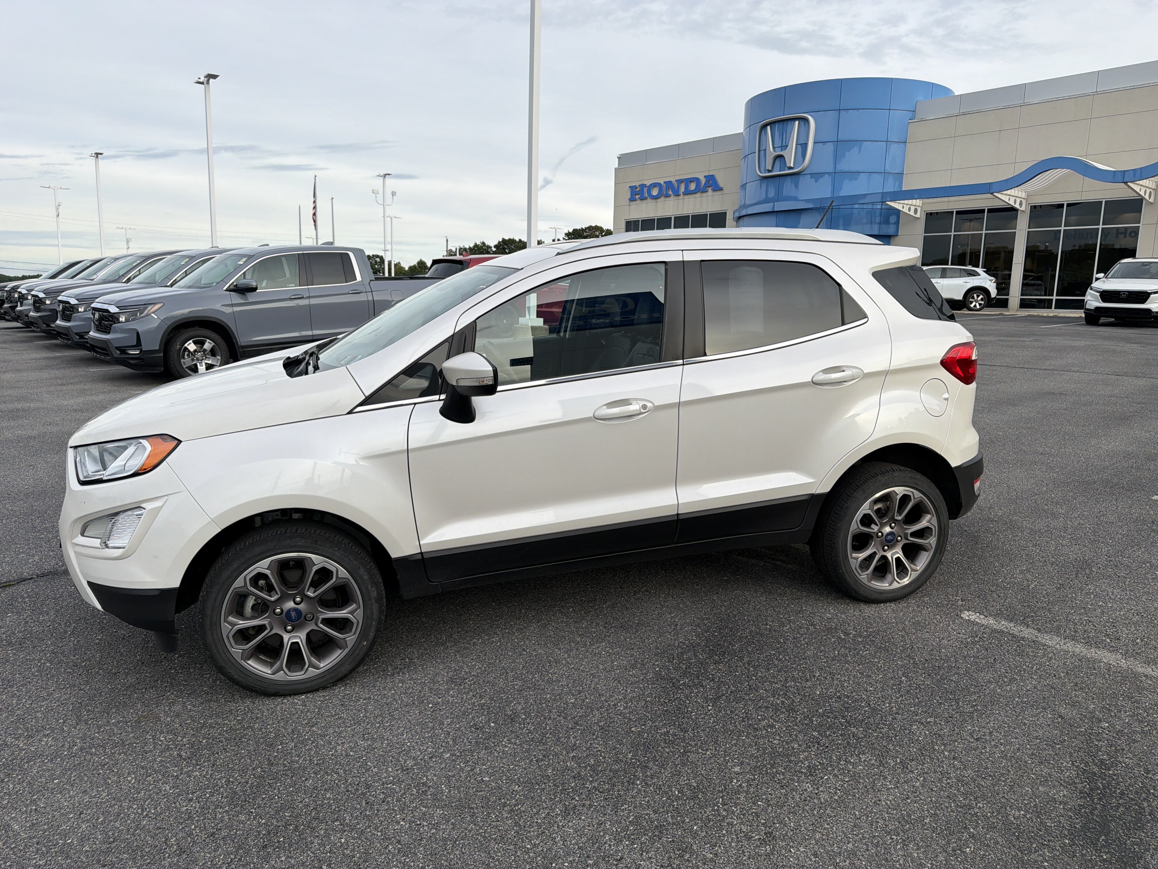 Used 2022 Ford EcoSport Titanium AWD/4WD image 10