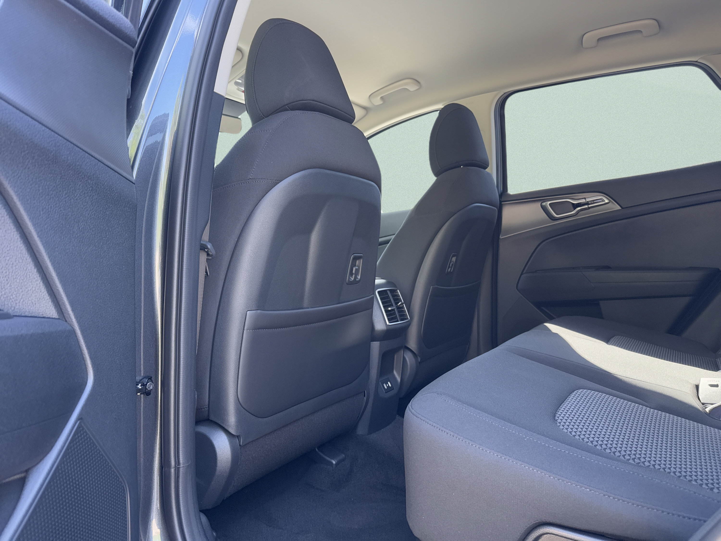 New 2027 Kia Sportage S AWD/4WD image 20
