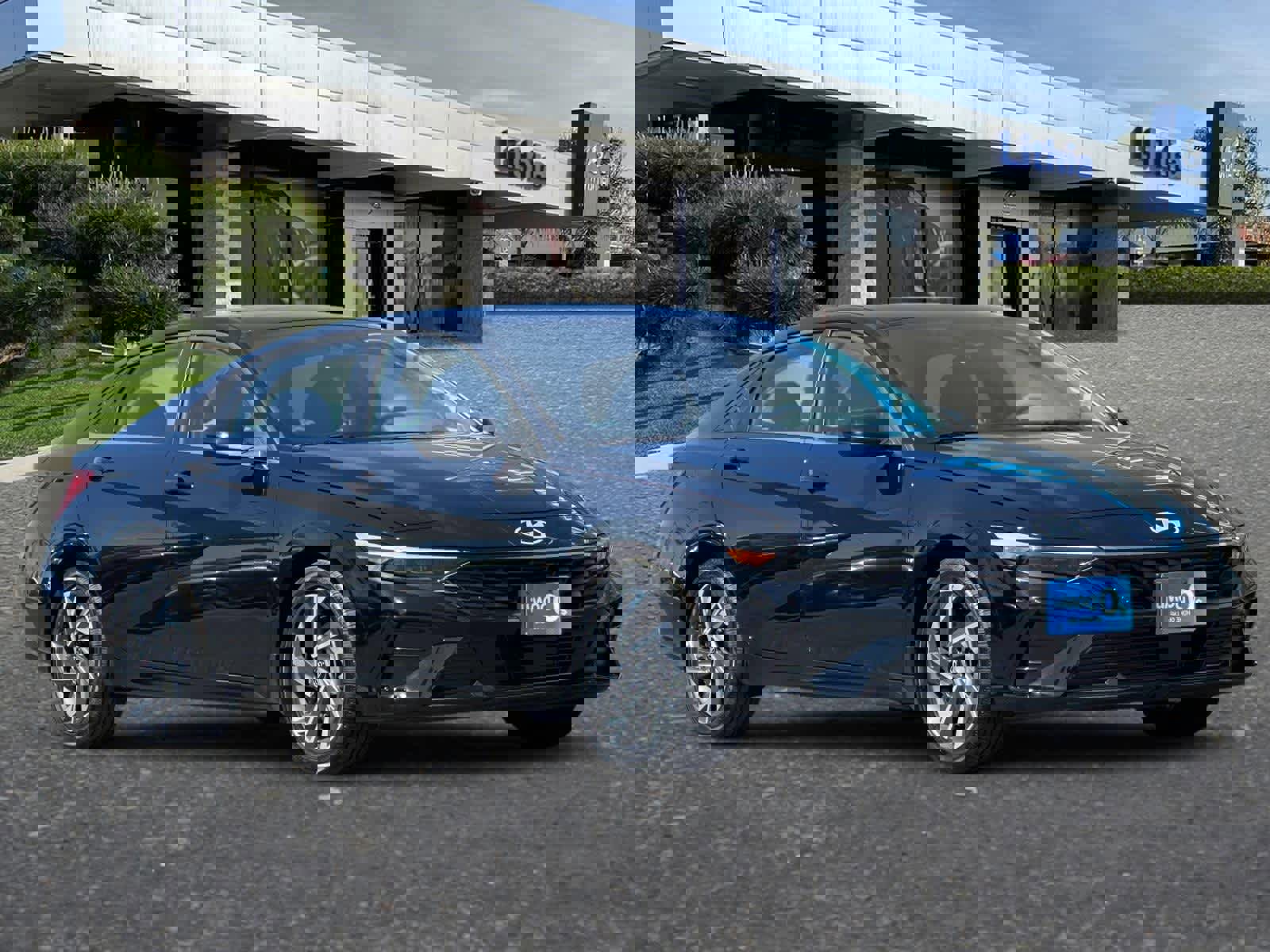 New 2025 Hyundai Elantra SEL image 10