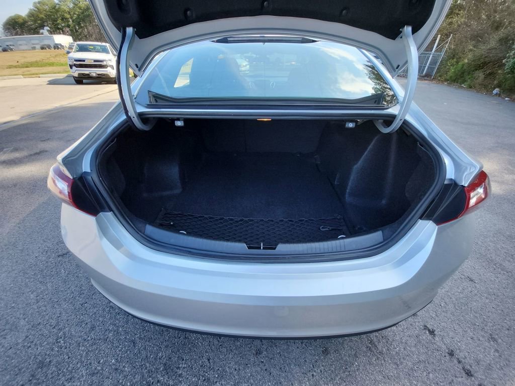 Certified 2021 Chevrolet Malibu LT image 29