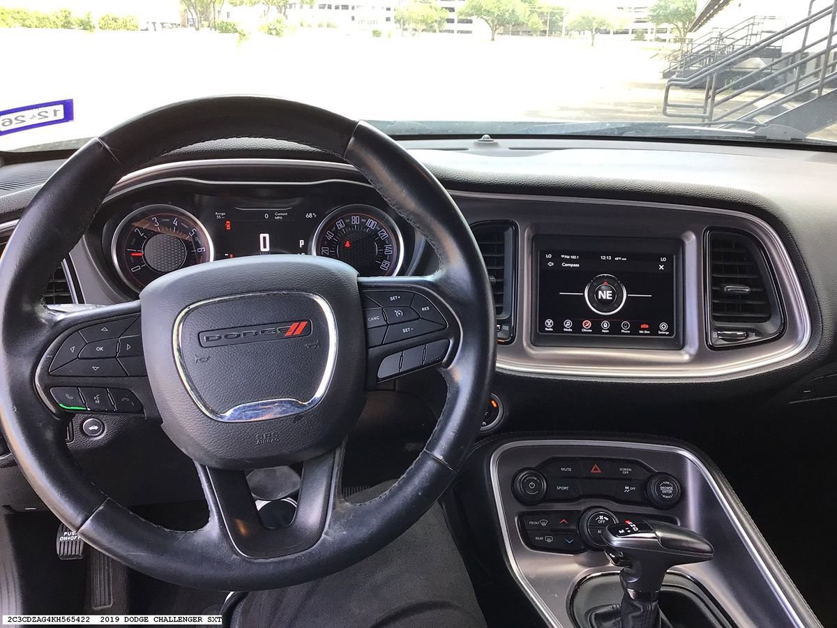 Used 2019 Dodge Challenger SXT RWD image 10