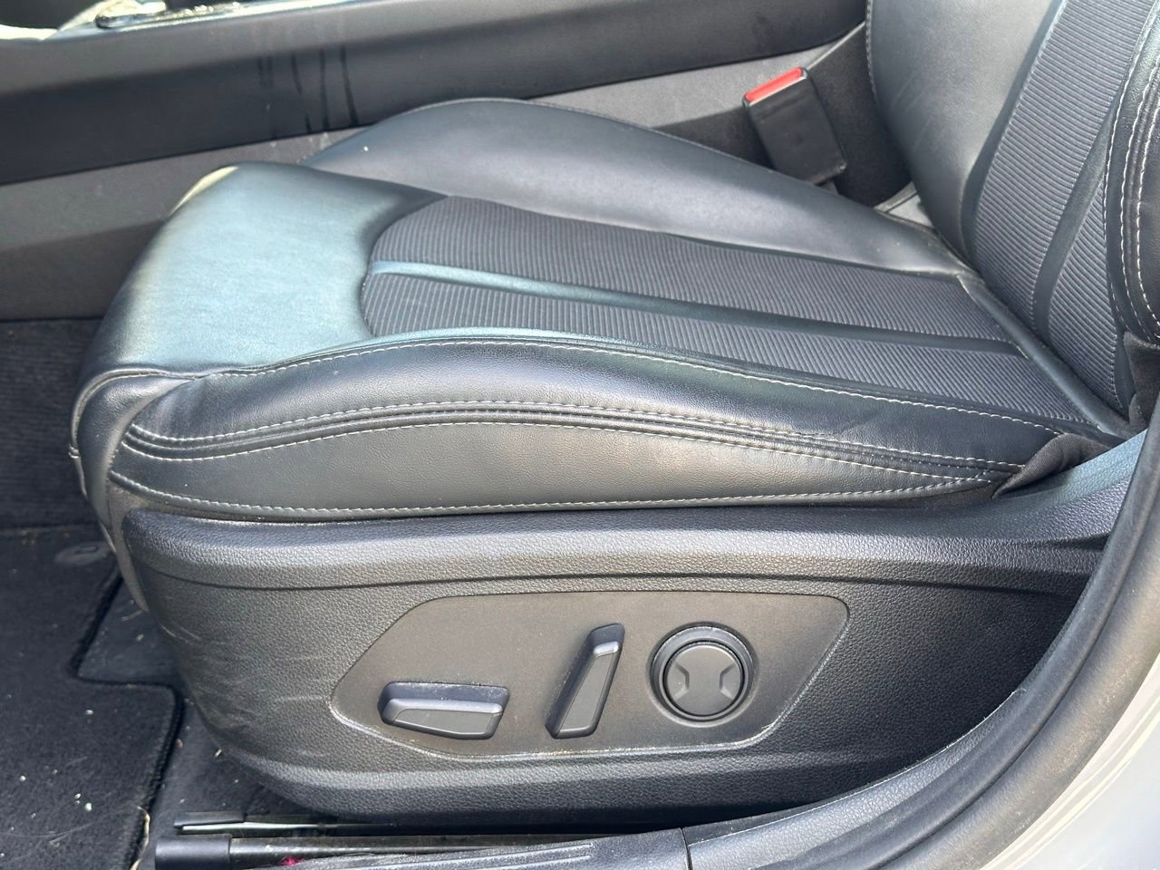 Used 2023 Kia K5 GT-Line image 24