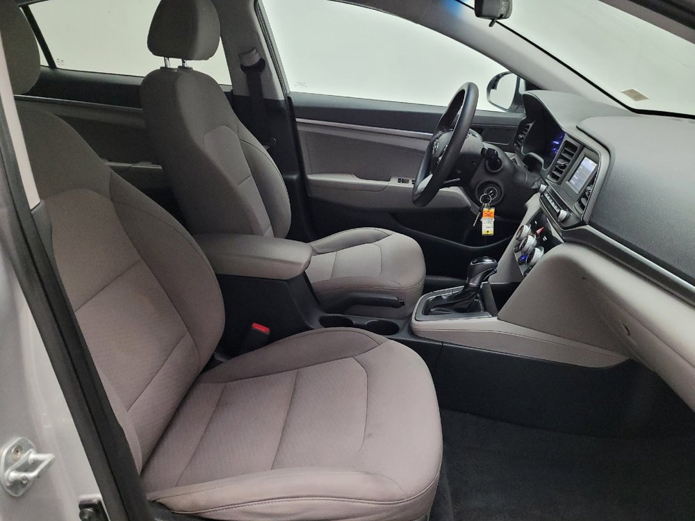 Used 2019 Hyundai Elantra SE image 21
