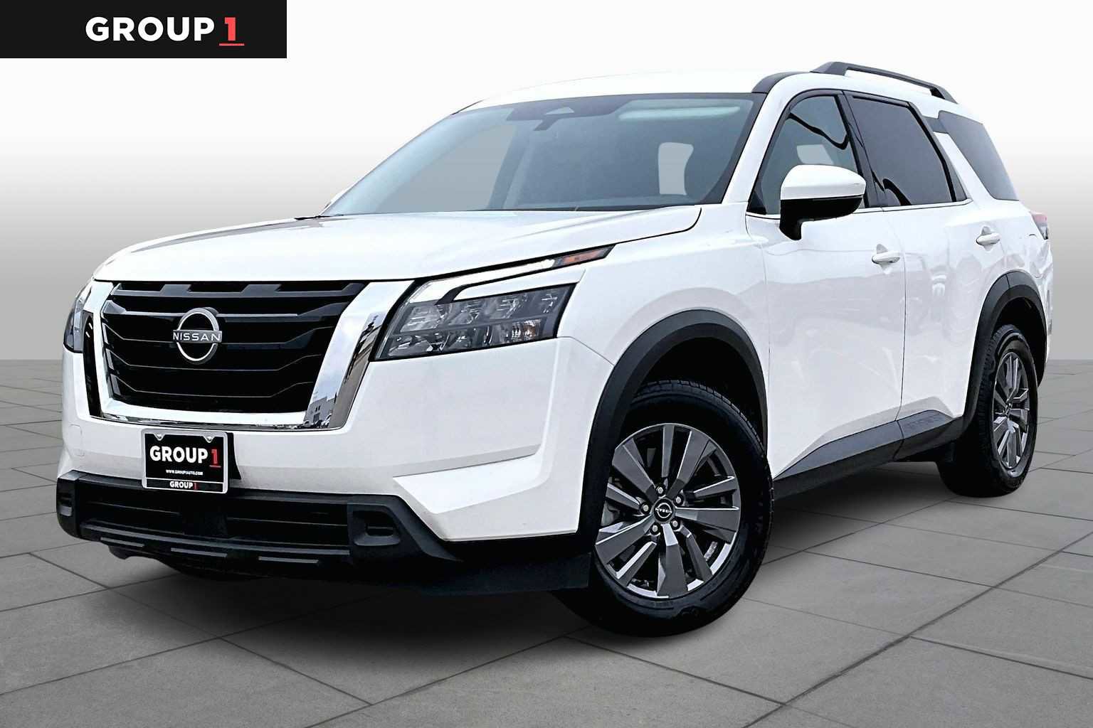 Used 2025 Nissan Pathfinder SV