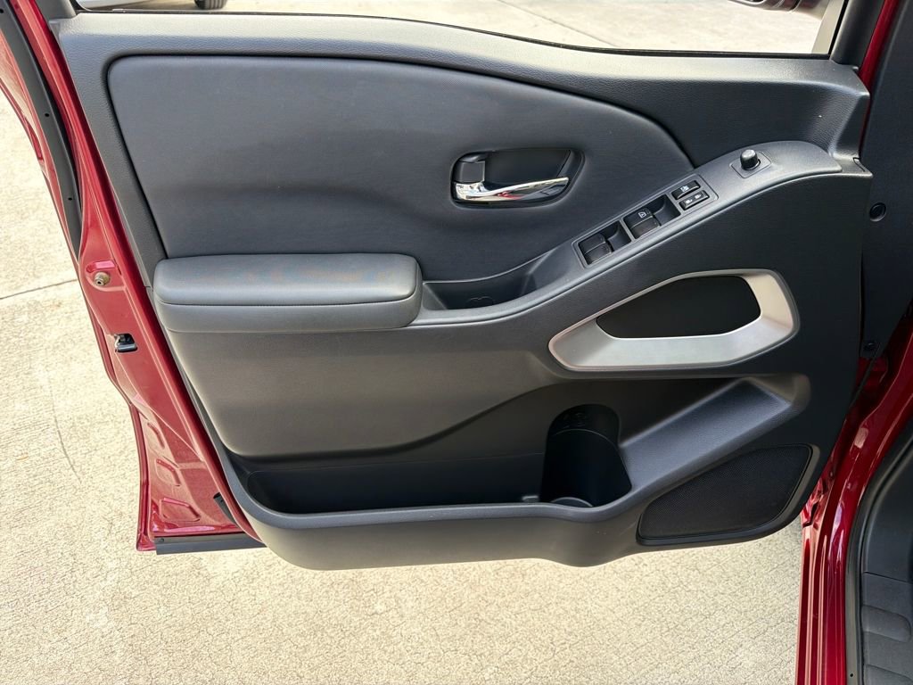 Used 2023 Nissan Frontier SV w/ Technology Package image 16