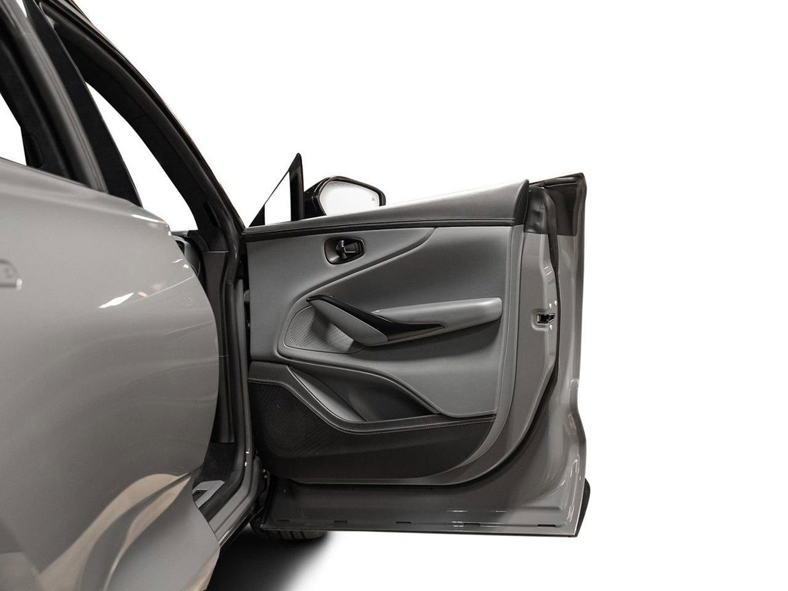 Used 2021 Aston Martin DBX image 56