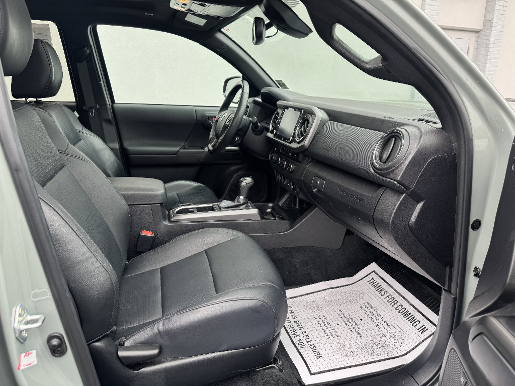 Used 2023 Toyota Tacoma TRD Sport w/ TRD Premium Sport Package image 12