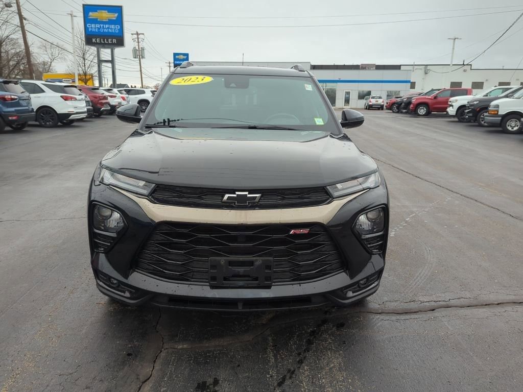 Certified 2023 Chevrolet TrailBlazer RS w/ Sun and Liftgate Package image 3