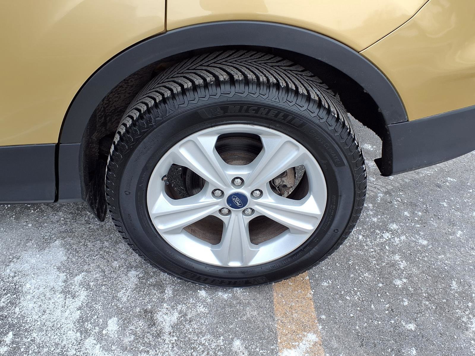 Used 2015 Ford Escape SE image 23