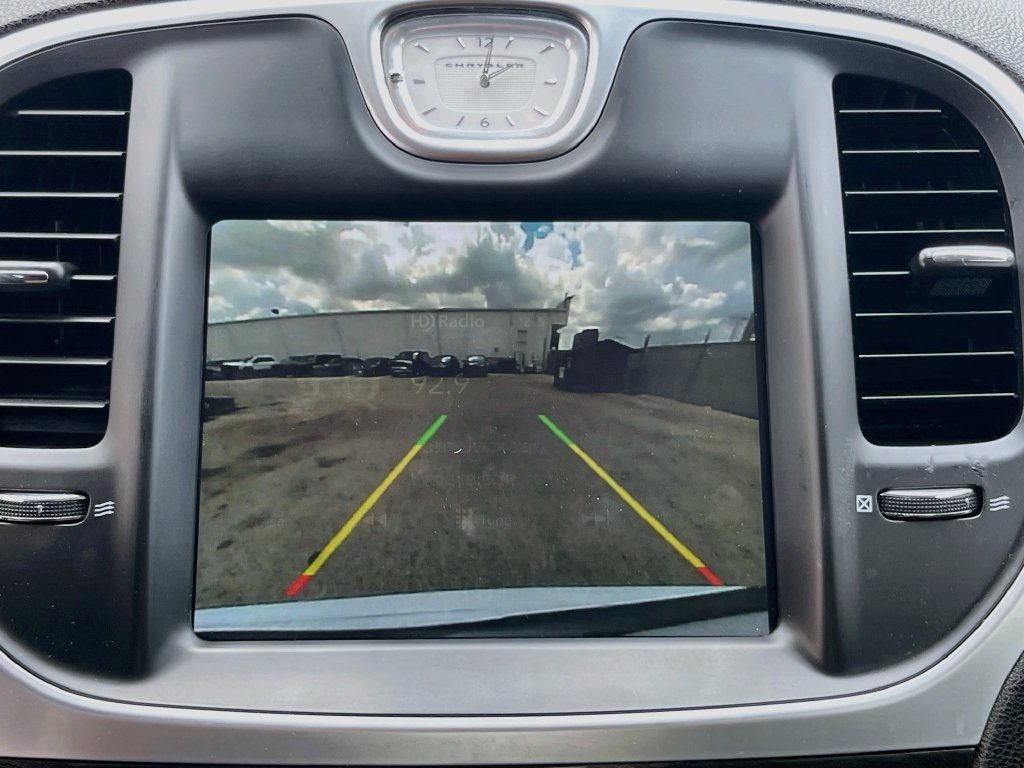 Used 2022 Chrysler 300 Touring w/ Sport Appearance Package RWD image 13