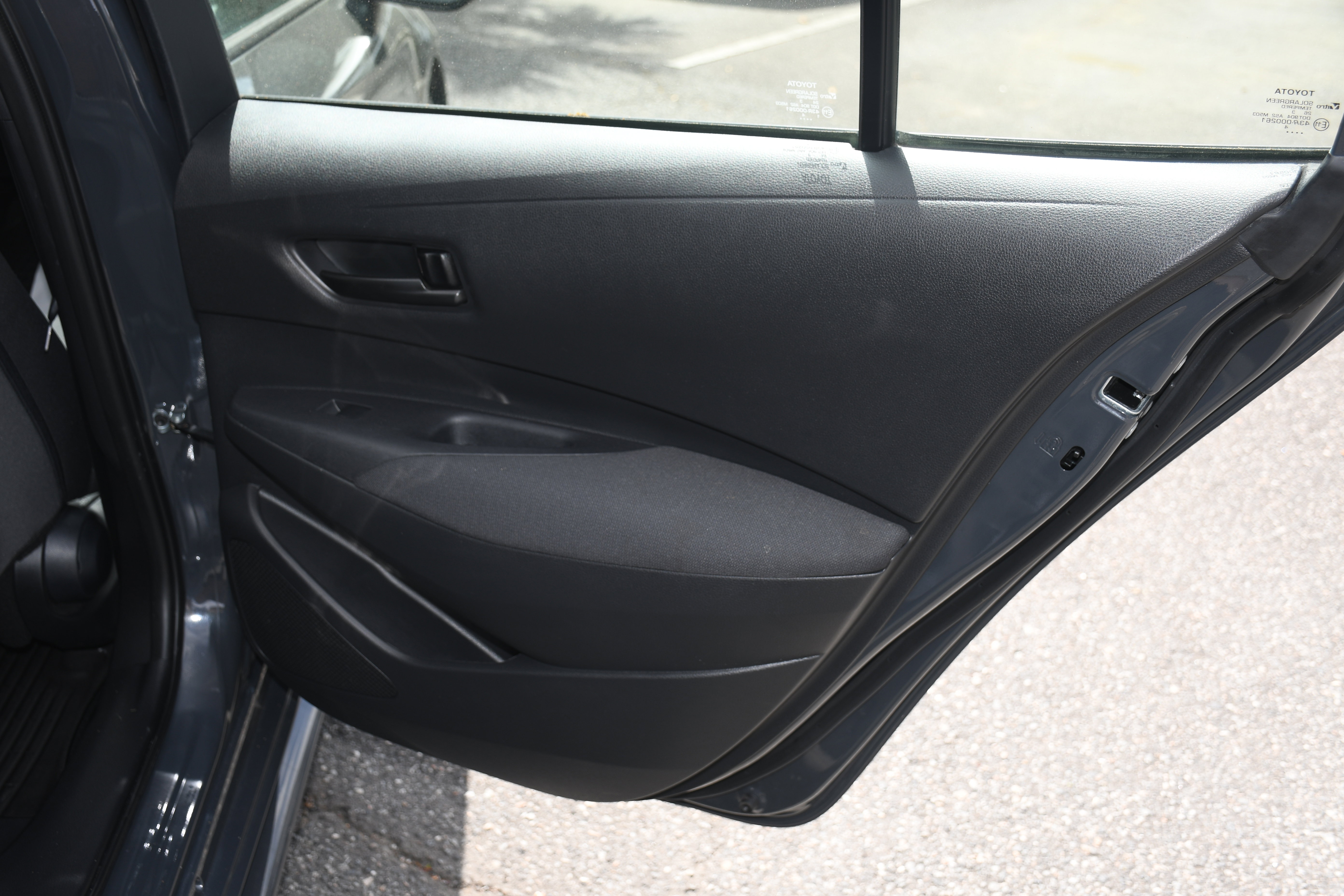 Used 2023 Toyota Corolla LE image 18