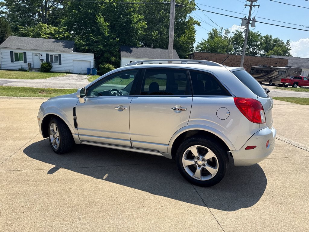 Used 2014 Chevrolet Captiva Sport LTZ FWD image 5