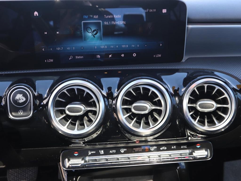 Used 2020 Mercedes-Benz A 220 image 19