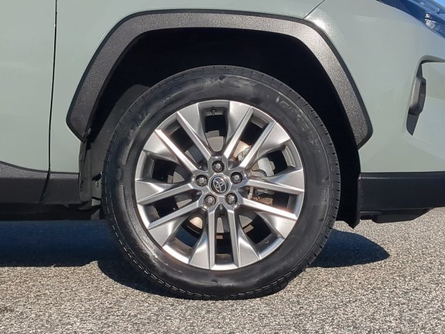 Certified 2023 Toyota RAV4 XLE Premium FWD image 11