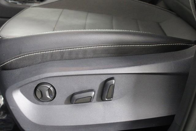 Used 2022 Volkswagen Taos SE image 19