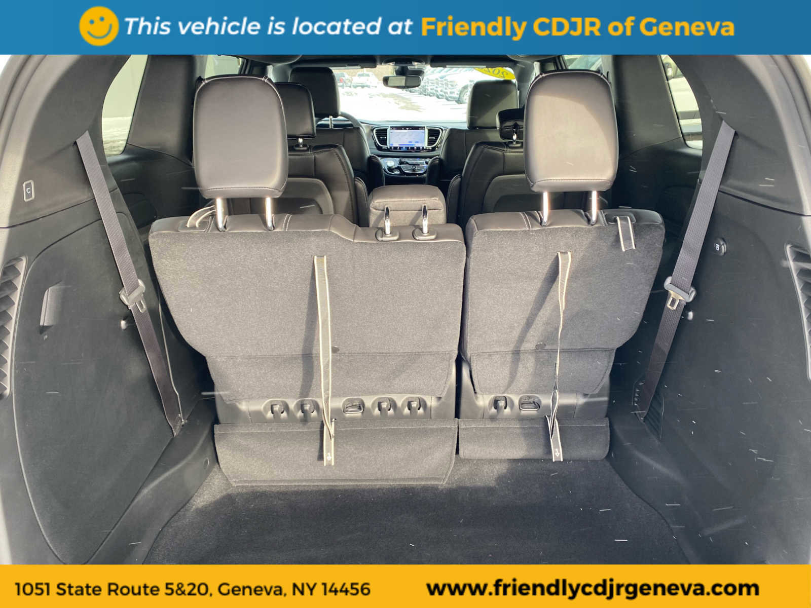 New 2026 Chrysler Pacifica Select image 13