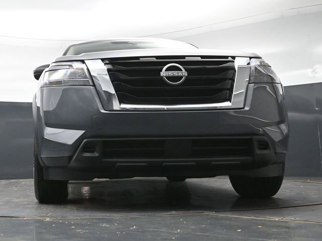 Used 2023 Nissan Pathfinder SV image 35