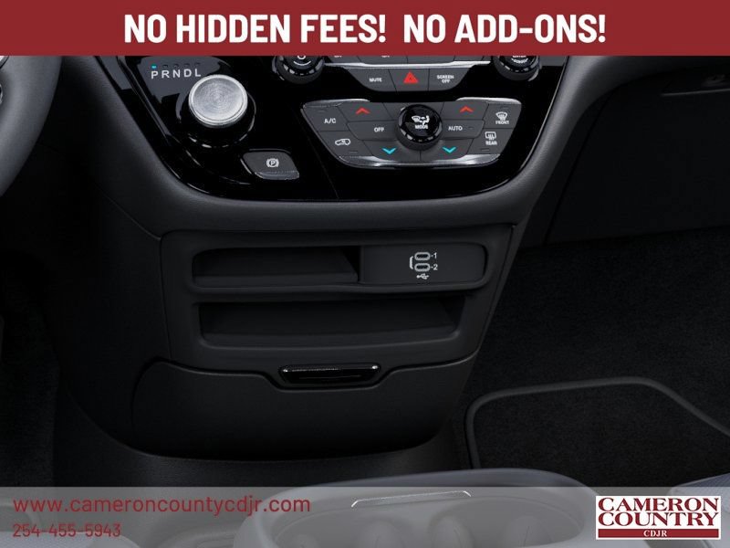 New 2027 Chrysler Pacifica Select AWD/4WD image 24