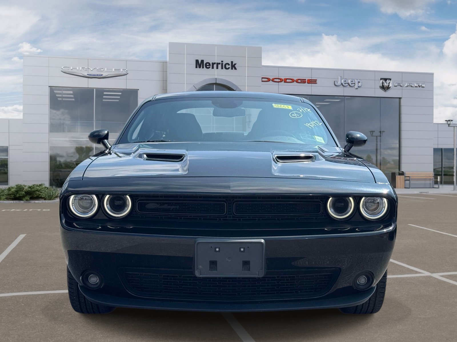 Used 2022 Dodge Challenger SXT w/ Blacktop Package RWD video 3