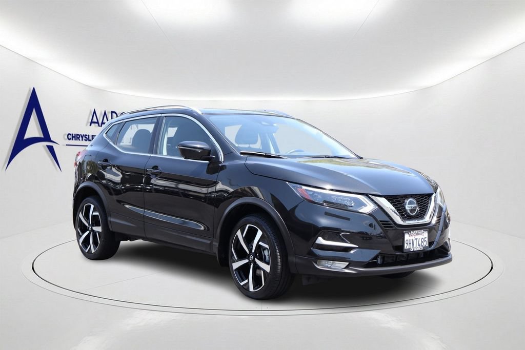 Used 2022 Nissan Rogue Sport SL w/ Premium Package AWD/4WD image 3
