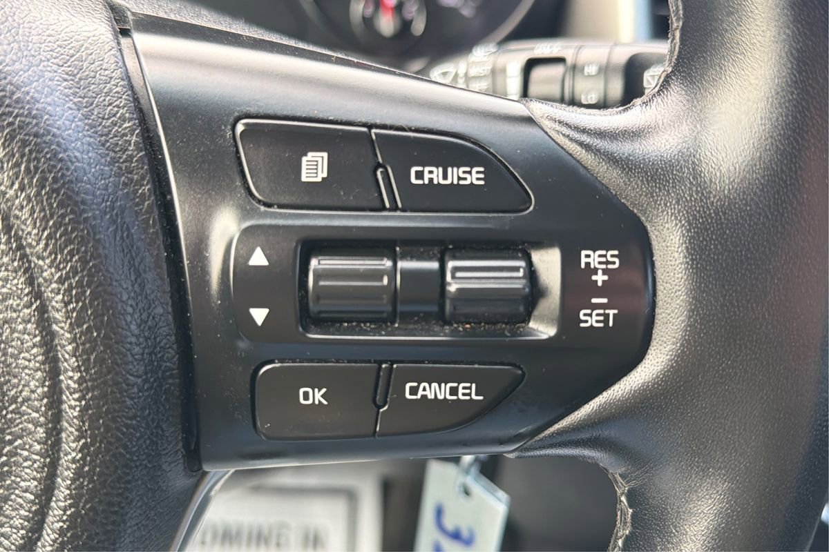 Used 2018 Kia Sorento LX image 31