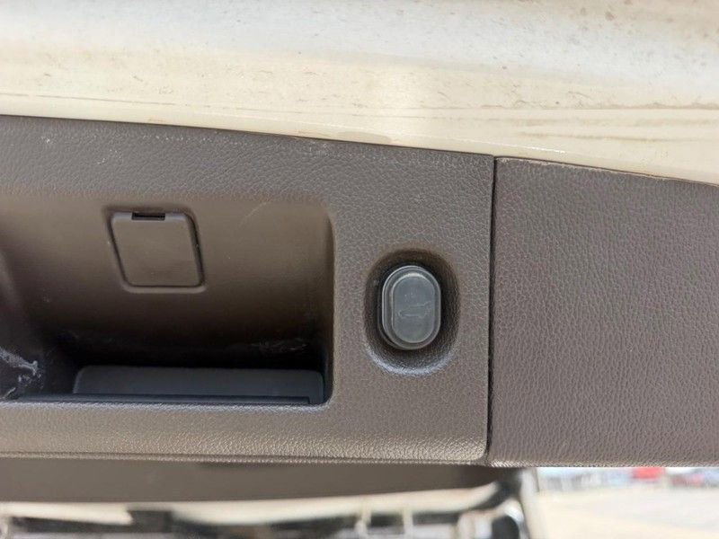 Used 2017 GMC Yukon Denali w/ Open Road Package image 6