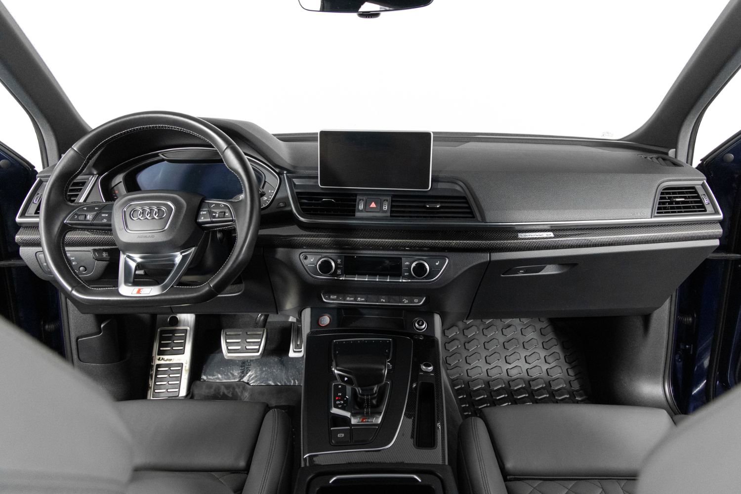 Used 2018 Audi SQ5 Premium Plus w/ Navigation Package image 27