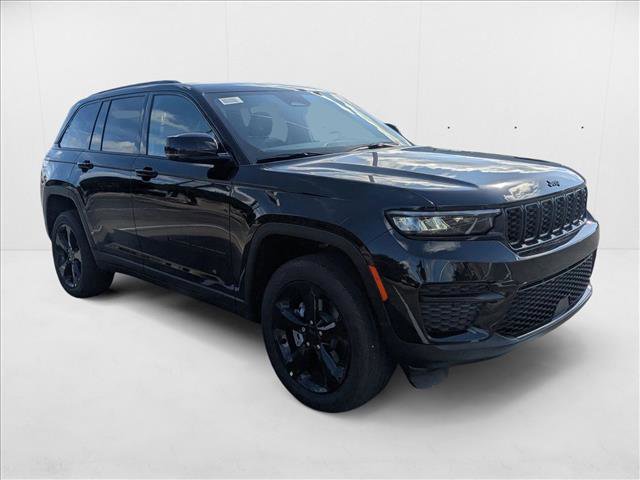 New 2025 Jeep Grand Cherokee Altitude image 7