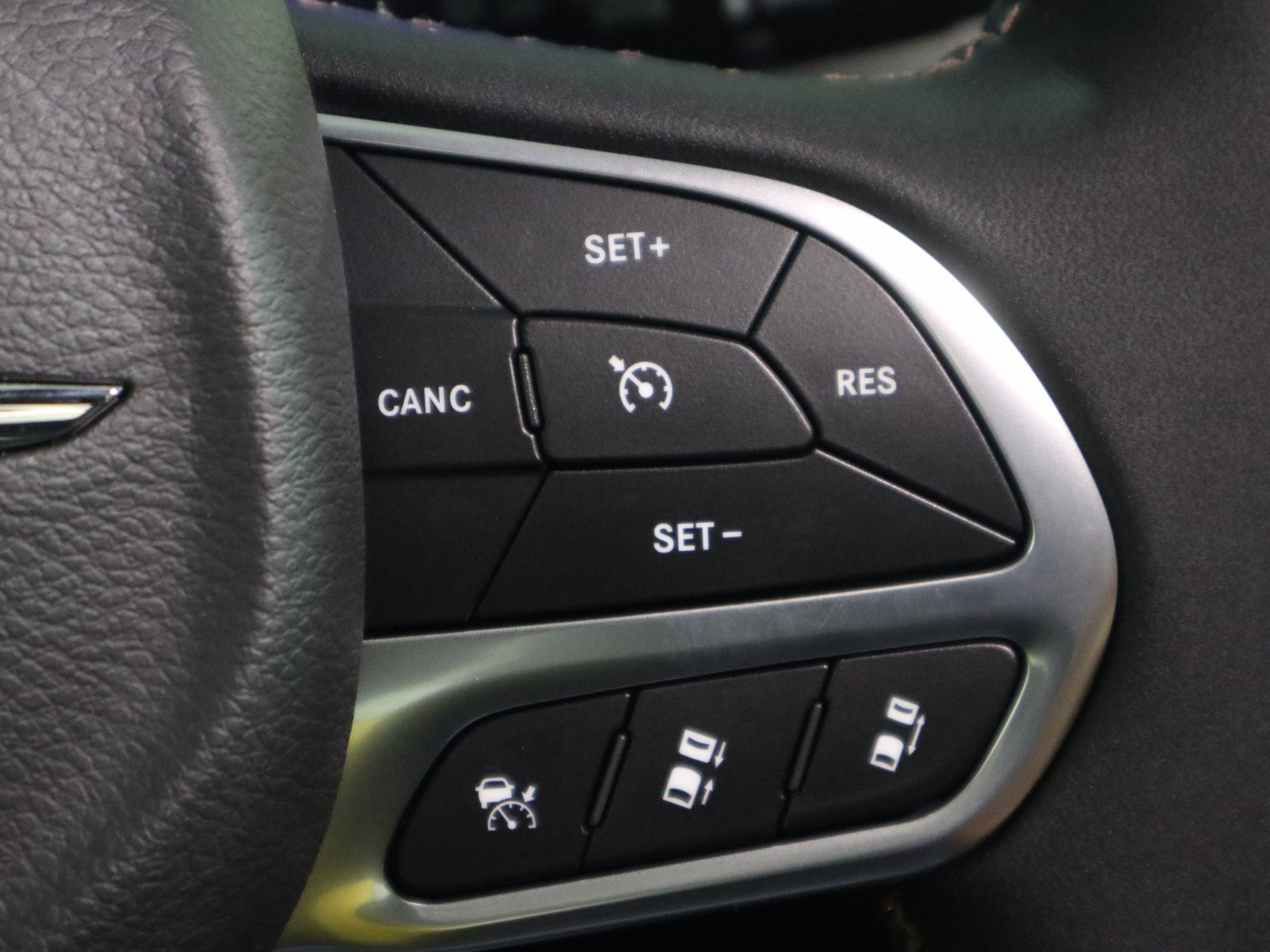 New 2026 Chrysler Pacifica Pinnacle image 31