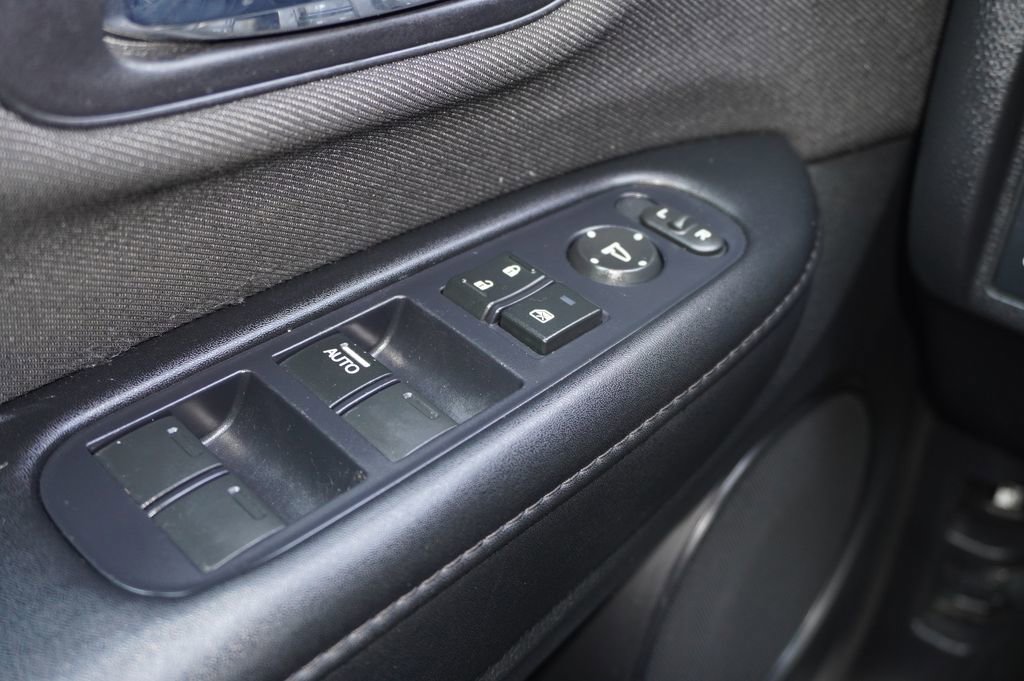 Used 2019 Honda HR-V LX image 13