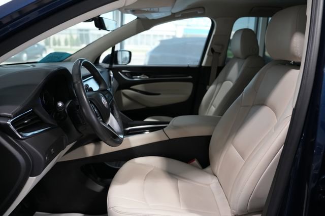 Used 2023 Buick Enclave Essence AWD/4WD image 15