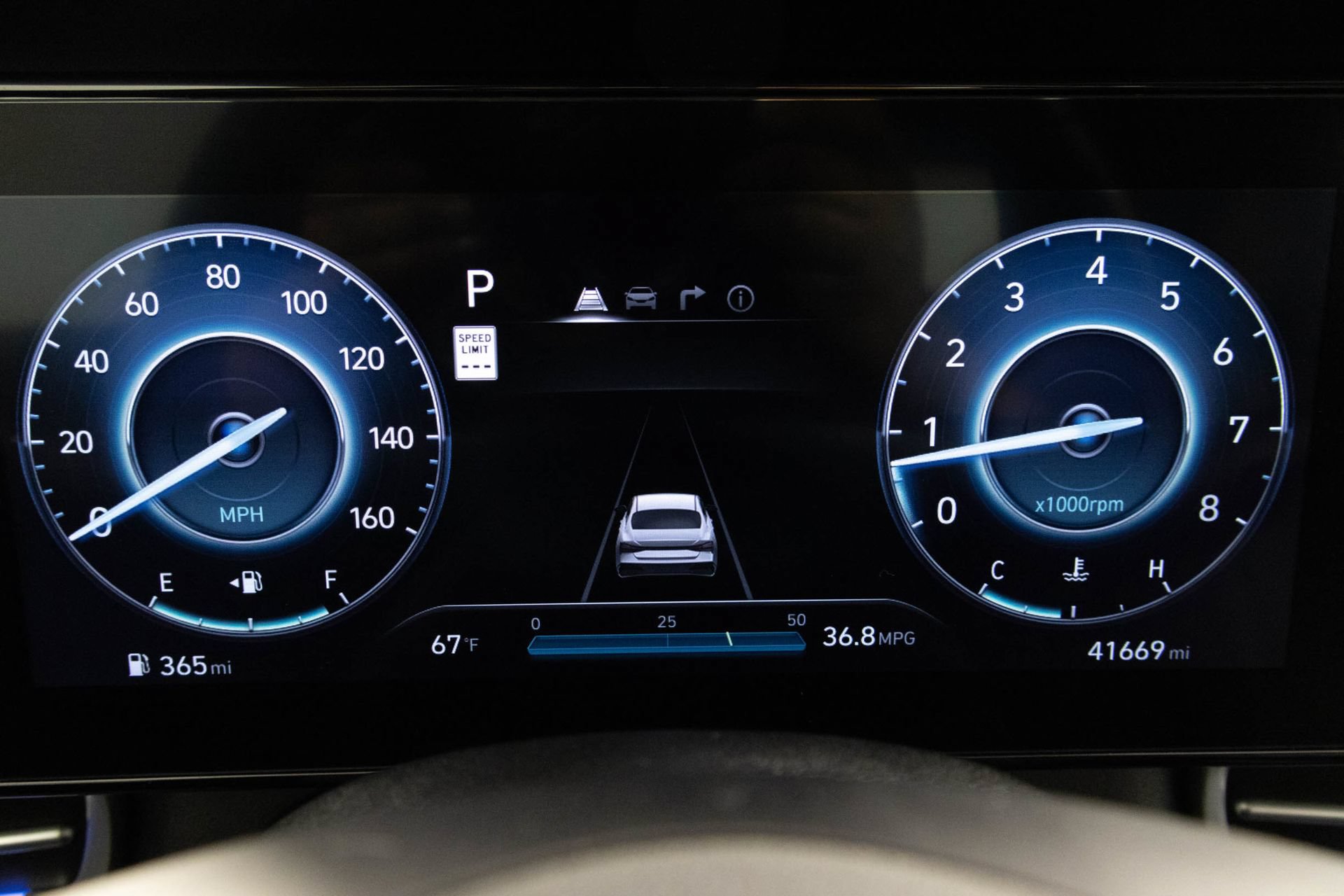 Used 2025 Hyundai Elantra Limited FWD image 27