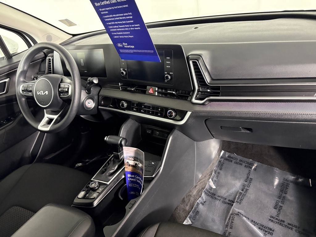 Used 2025 Kia Sportage LX image 35