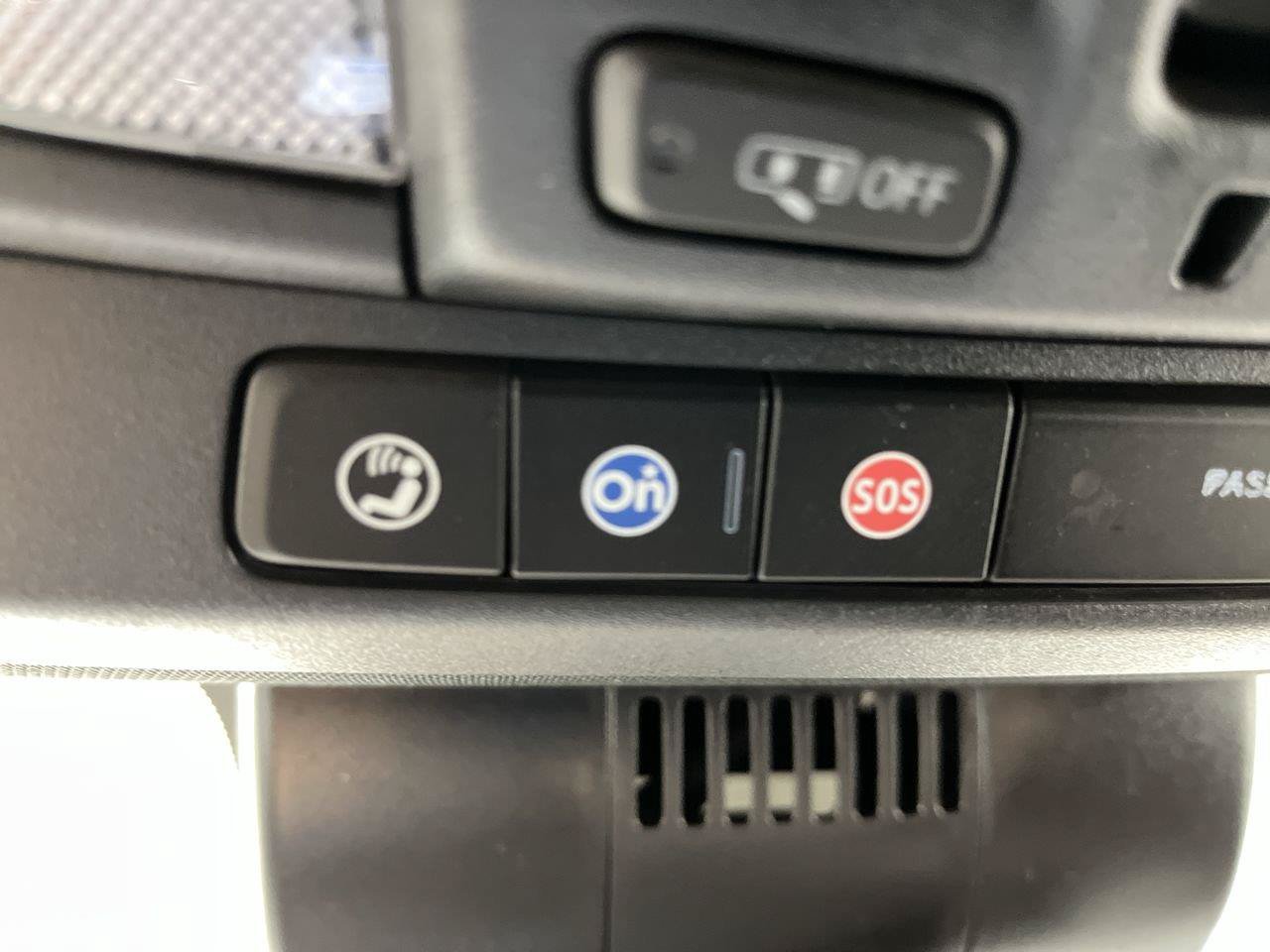 Certified 2025 GMC Sierra 2500 AT4 AWD/4WD image 32